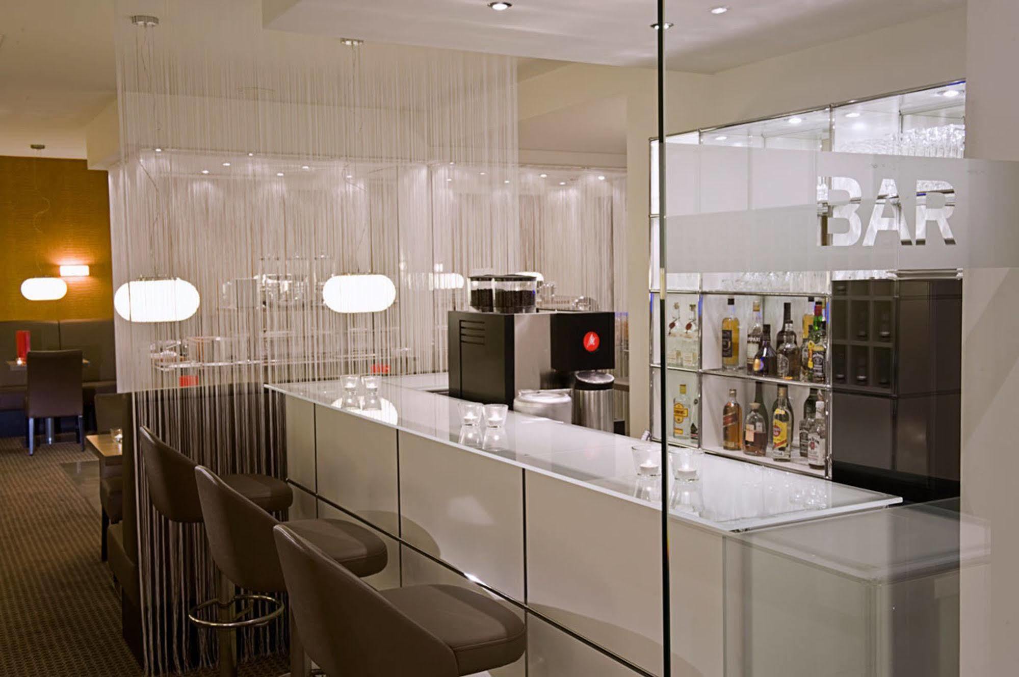 Hotel Conti Duisburg - Partner Of Sorat Hotels Restaurante foto